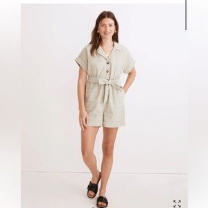 Madewell seersucker green tortoise buttons camp utility short sleeve romper S